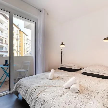 Le Chevene - 2 Or 4 Person With Balcony In Centre *