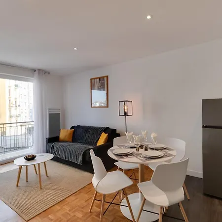 Le Chevene - 2 Or 4 Person With Balcony In Centre *