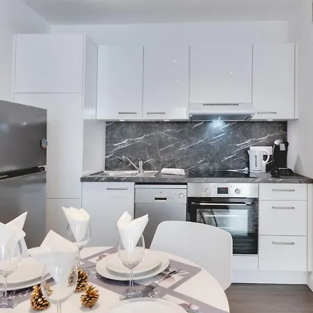 아파트 Le Chevene - 2 Or 4 Person With Balcony In Centre 안시